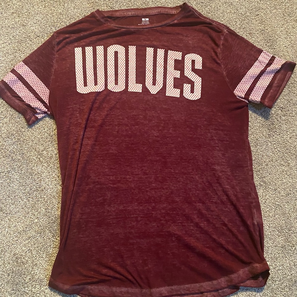 Wolves Short Sleeve Tee - Picture 6 of 6